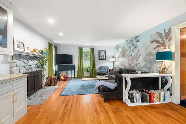 98 Brook Street, Wellesley, MA 02482