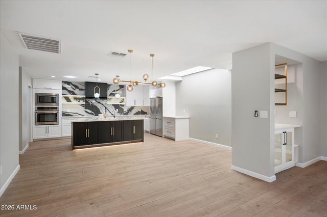 8023 E VIA DEL DESIERTO --, Scottsdale, AZ 85258