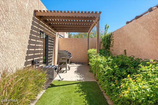 8023 E VIA DEL DESIERTO --, Scottsdale, AZ 85258