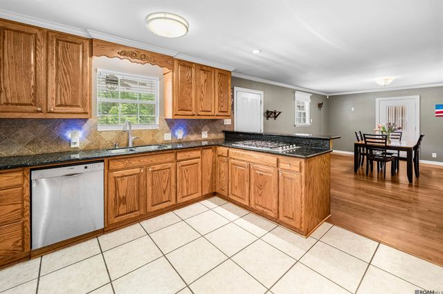 14147 Doomey Ln, Gonzales, LA 70737