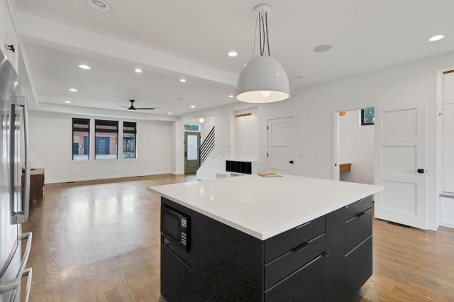 248 E 4th Avenue, Columbus, OH 43201