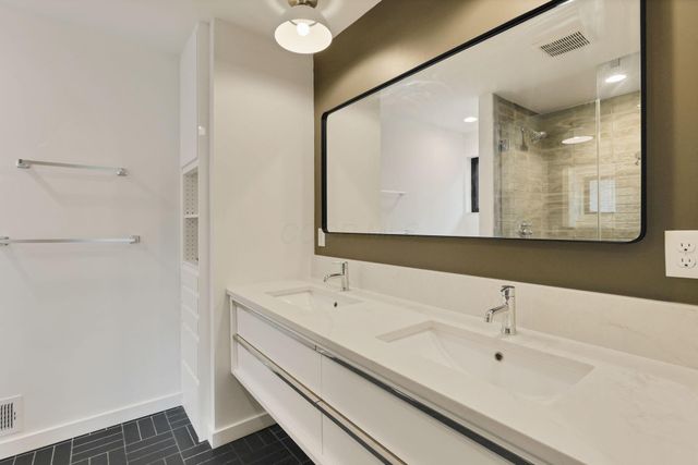 248 E 4th Avenue, Columbus, OH 43201