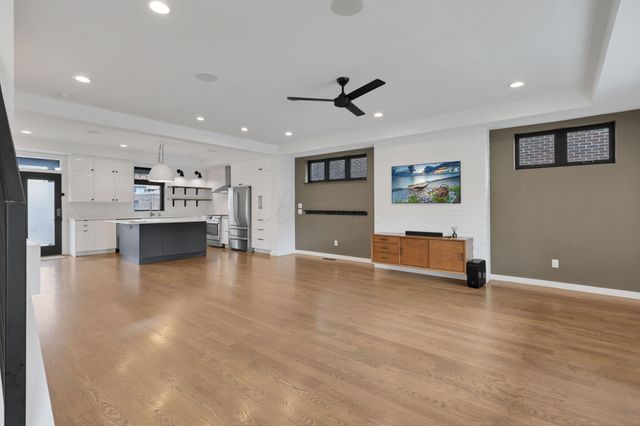 248 E 4th Avenue, Columbus, OH 43201
