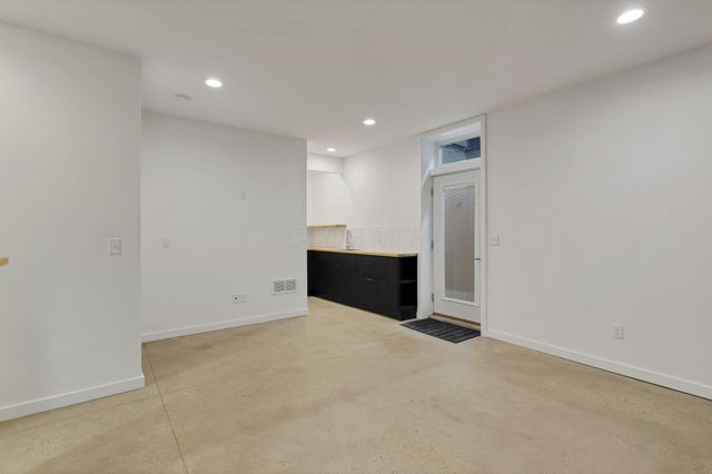 248 E 4th Avenue, Columbus, OH 43201