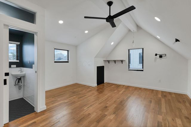 248 E 4th Avenue, Columbus, OH 43201