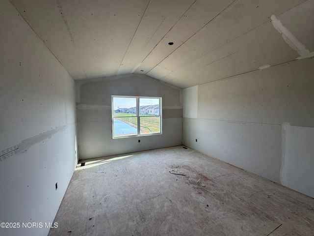 1324 Limerick Lane, Waterville, OH 43566