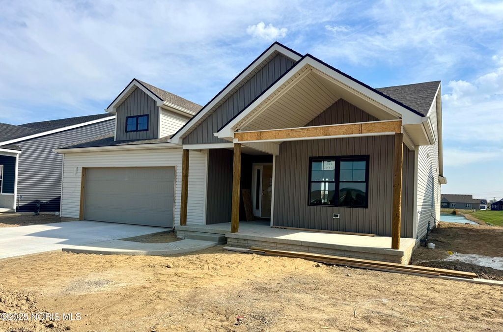 1324 Limerick Lane, Waterville, OH 43566