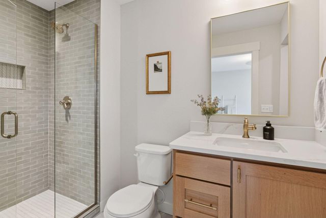 5571 Rolling Hills Parkway, Victoria, MN 55318