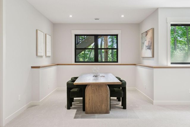 5571 Rolling Hills Parkway, Victoria, MN 55318