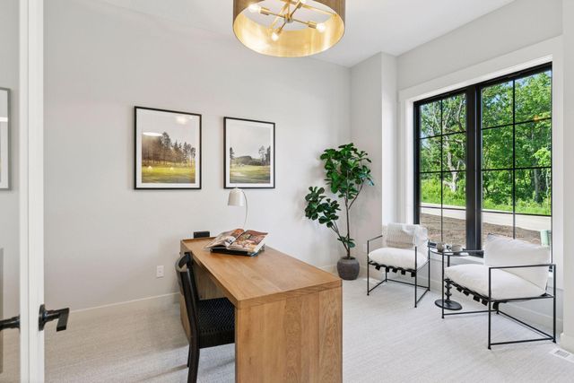 5571 Rolling Hills Parkway, Victoria, MN 55318