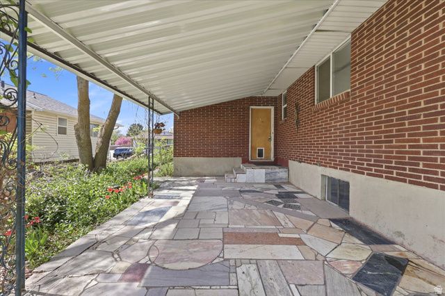 98 DIXIE AVE, Layton, UT 84041