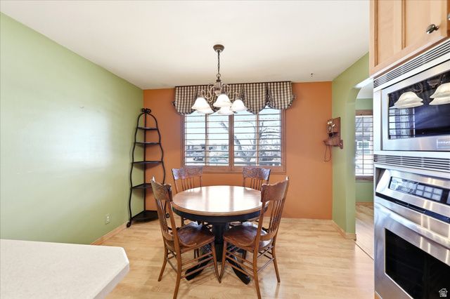 98 DIXIE AVE, Layton, UT 84041