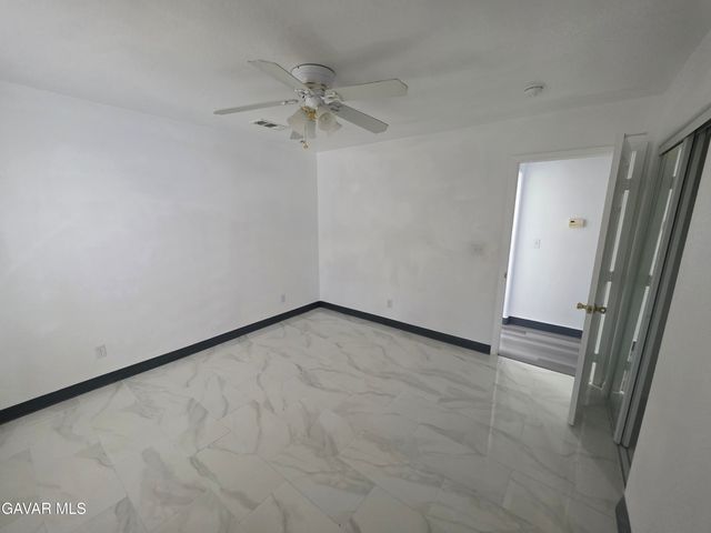 15627 Cypress Point Avenue, Llano, CA 93544