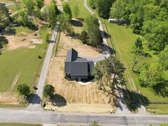 8347 Horseshoe Rd, Cross Plains, TN 37049