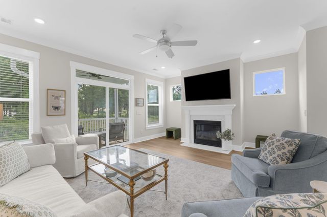 422 Katies Scenic Court, Charleston, SC 29492