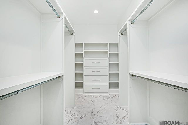 437 Glenthorne Dr, Gonzales, LA 70737