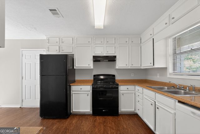 4695 Browns Mill Ferry Road, Lithonia, GA 30038