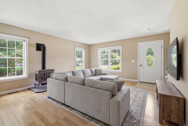 9 Rock Marsh Road UNIT B, Wareham, MA 02571