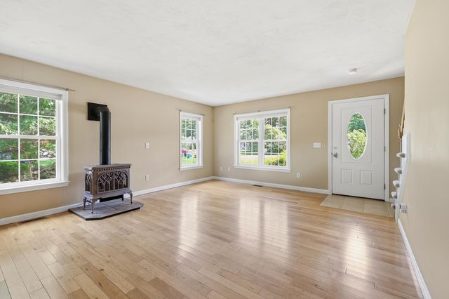 9 Rock Marsh Road UNIT B, Wareham, MA 02571