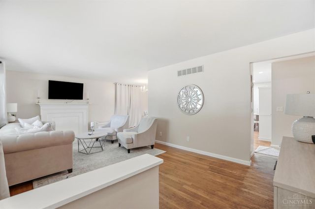 2484 Wingham Drive, Green Twp, OH 45238