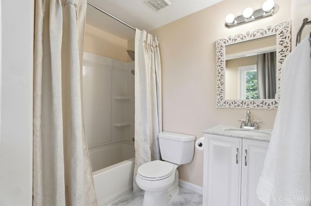2484 Wingham Drive, Green Twp, OH 45238