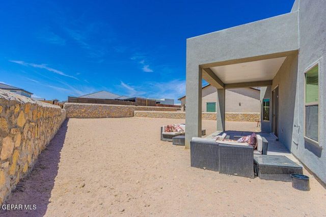 243 EMERALD STONE Lane, Horizon City, TX 79928