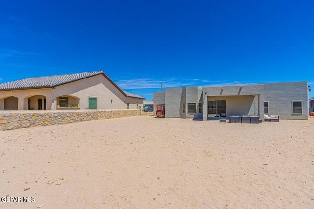 243 EMERALD STONE Lane, Horizon City, TX 79928