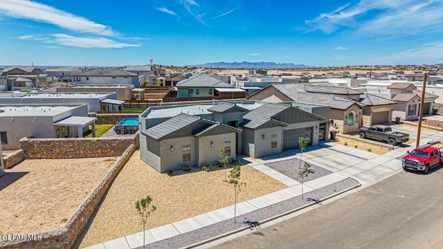 243 EMERALD STONE Lane, Horizon City, TX 79928