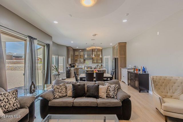 243 EMERALD STONE Lane, Horizon City, TX 79928