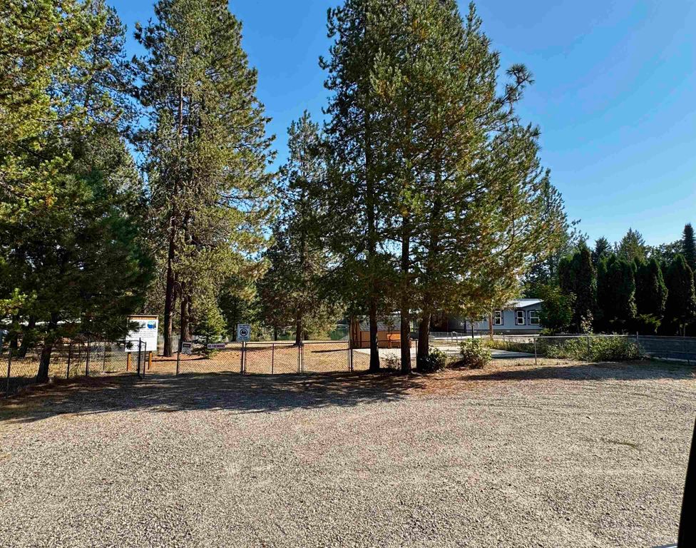 XXX N LAKESIDE DR Dr, Chattaroy, WA 99009 photo 5