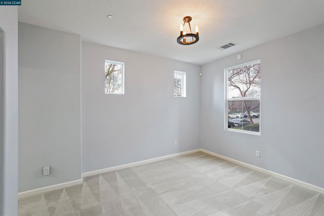 207 Heligan Ln. 8, Livermore, CA 94551