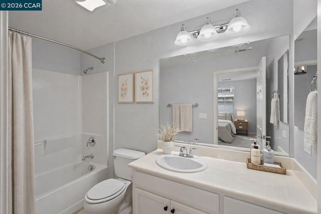 207 Heligan Ln. 8, Livermore, CA 94551