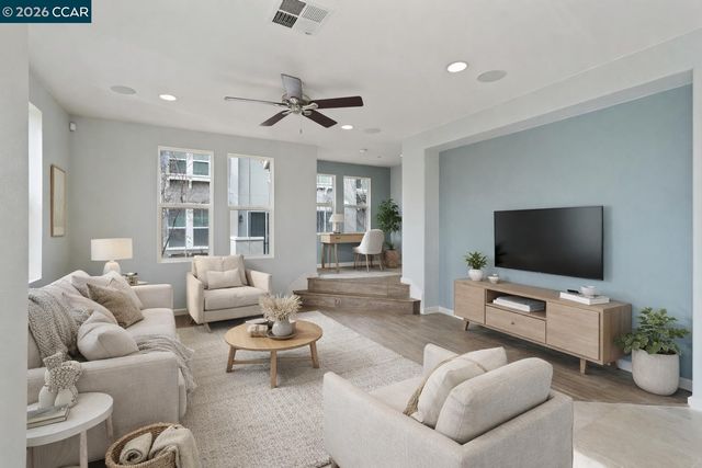 207 Heligan Ln. 8, Livermore, CA 94551