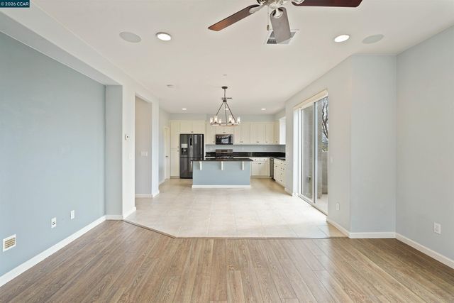 207 Heligan Ln. 8, Livermore, CA 94551