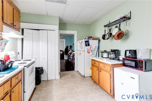 3 N Daisy Ave, Highland Springs, VA 23075