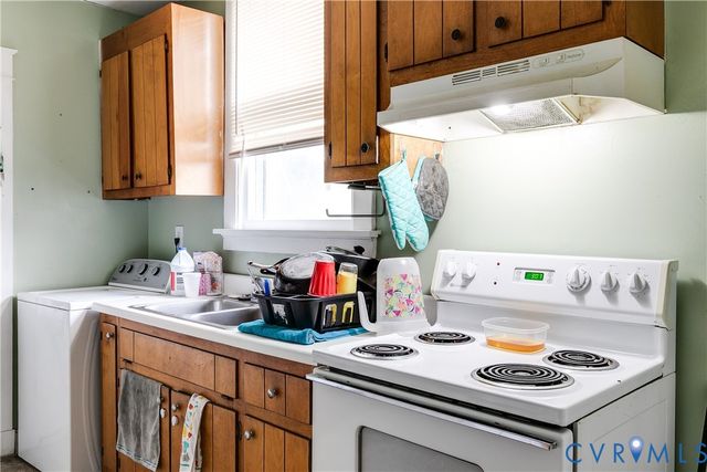 3 N Daisy Ave, Highland Springs, VA 23075
