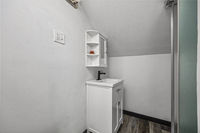 213 Highland Avenue, Shelby, NY 14103