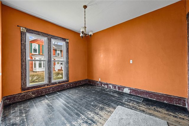 213 Highland Avenue, Shelby, NY 14103