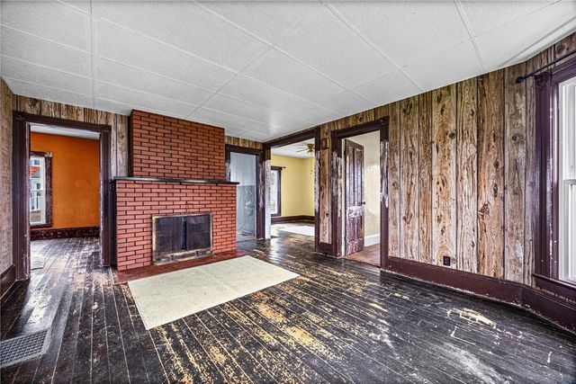 213 Highland Avenue, Shelby, NY 14103