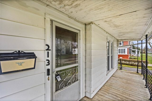 213 Highland Avenue, Shelby, NY 14103