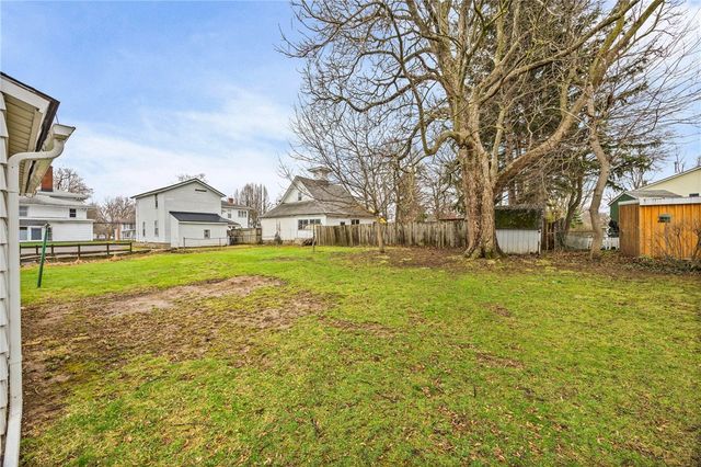 213 Highland Avenue, Shelby, NY 14103