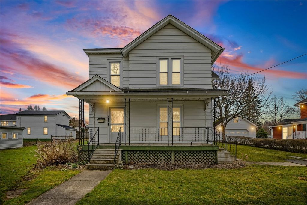 213 Highland Avenue, Shelby, NY 14103