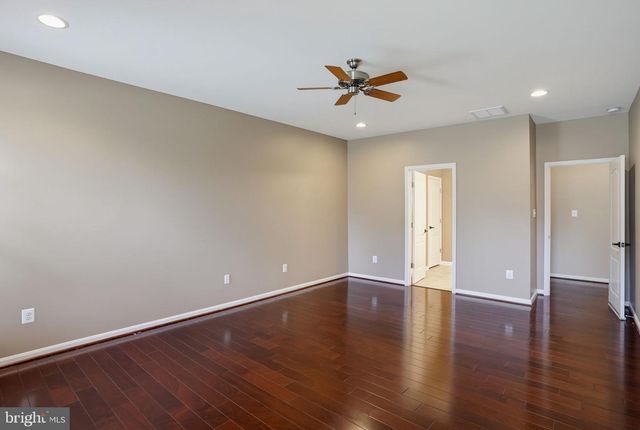 226 N RED HAVEN LN, Dover, DE 19901