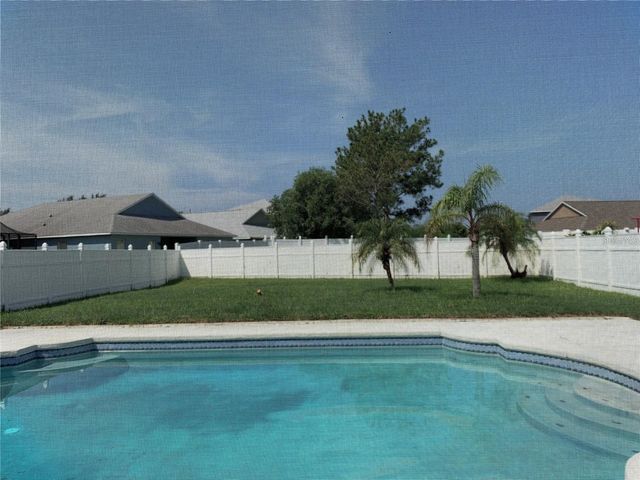 4211 HARTFORD LAKE DRIVE, Tampa, FL 33619
