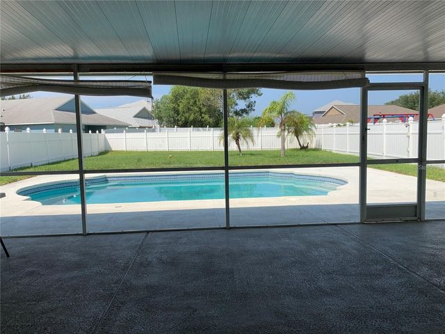 4211 HARTFORD LAKE DRIVE, Tampa, FL 33619