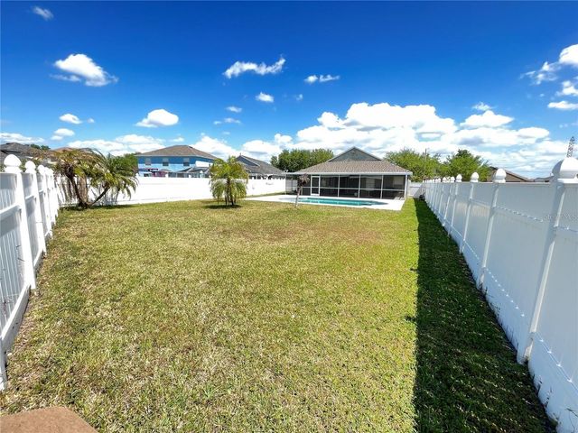 4211 HARTFORD LAKE DRIVE, Tampa, FL 33619