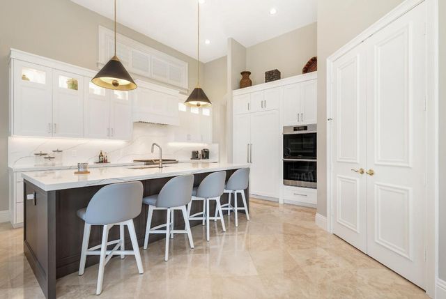 624 Hermitage Circle, Palm Beach Gardens, FL 33410