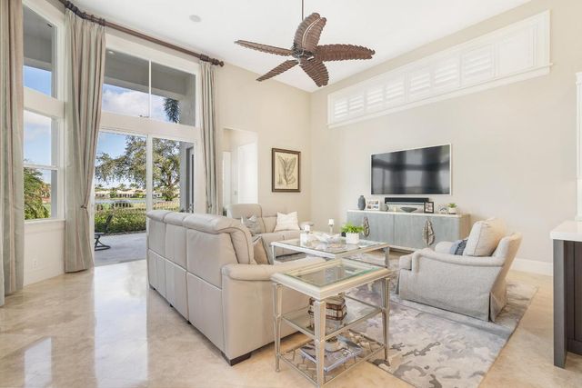 624 Hermitage Circle, Palm Beach Gardens, FL 33410