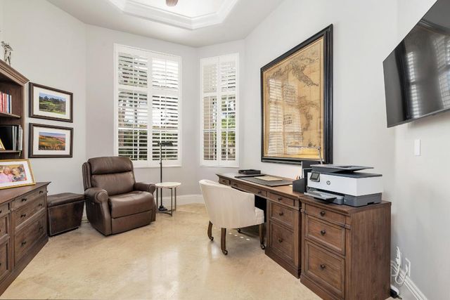 624 Hermitage Circle, Palm Beach Gardens, FL 33410