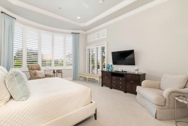 624 Hermitage Circle, Palm Beach Gardens, FL 33410